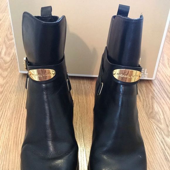 Michael Kors Ankle Boots - Picture 2 of 4